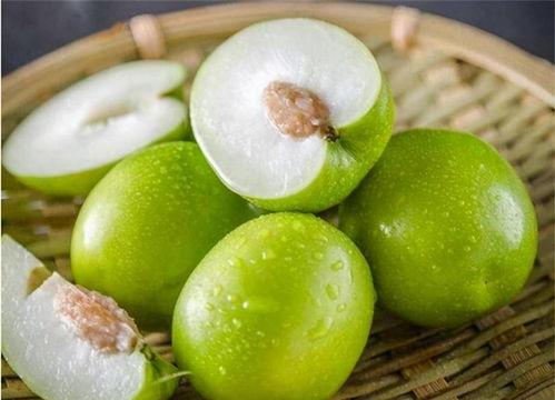 吃瓜吃枣的文案短句图片,吃瓜吃枣，尽享夏日美味时光