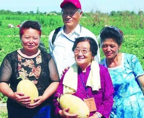 中国人吃瓜缅甸